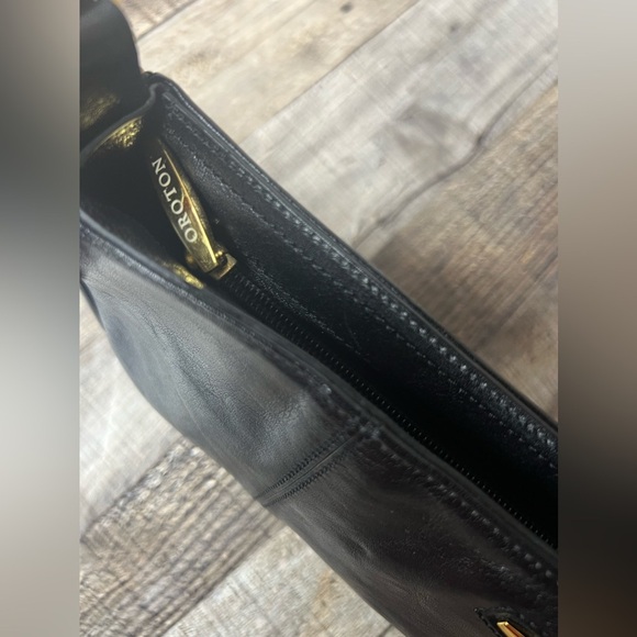 Oroton black leather shoulder handbag - Picture 10 of 15